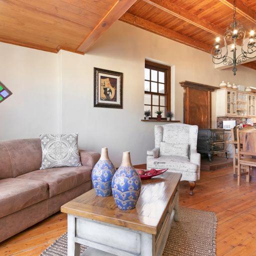J'S Audacious Living Montagu Self Catering Apartment Exterior foto