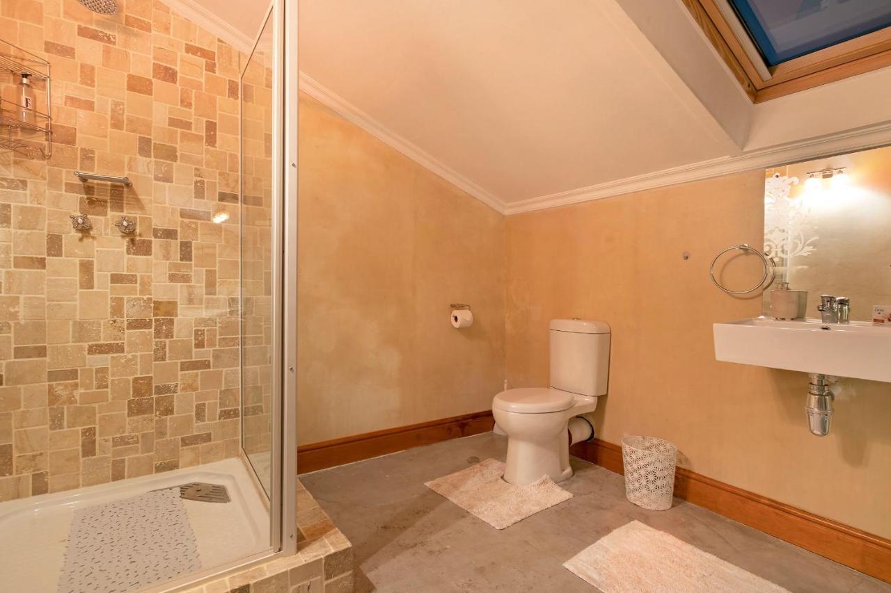 J'S Audacious Living Montagu Self Catering Apartment Exterior foto