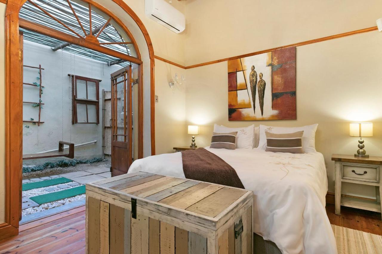 J'S Audacious Living Montagu Self Catering Apartment Exterior foto